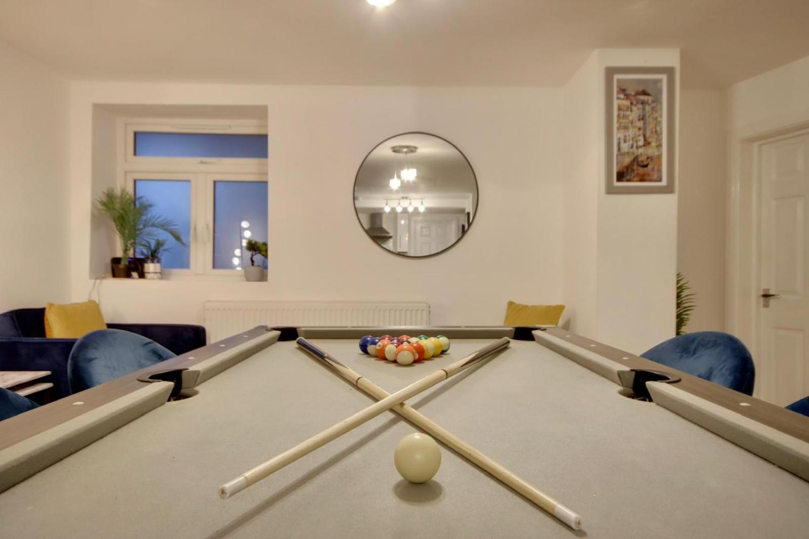 Apartment Southsea Getaway With Pool Table And Hot Tub *